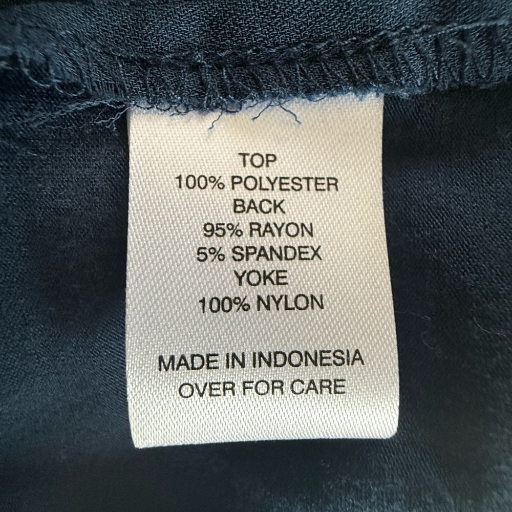 🌿 NWT FORTUNE + IVY Sarna Lace Detail Blouse – Navy Blue, XS 🌿 - Picture 4 of 9